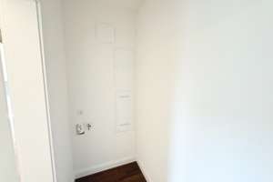 Genial! + PKW-Stellplatz inklusive + Dunkles Parkett + Fußbodenheizung + Wanne & Dusche + LED-Licht  – Petzscher Straße 12, 4129 Eutritzsch, Leipzig – Vorschaubild 10