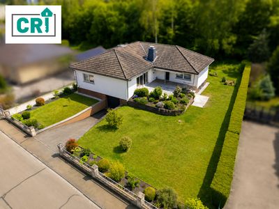 Wohnen in gefragter Lage: Einfamilienhaus mit viel Platz, Garten und Garage
