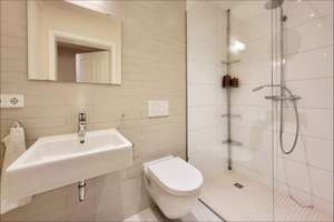 Seltene Gelegenheit!!! 3,5-Zimmer-Wohnung mit zwei Balkonen, zwei Bädern, EBK, Stellplatz & Aufzug – 67063 Nord-Hemshof, Ludwigshafen am Rhein – Vorschaubild 4