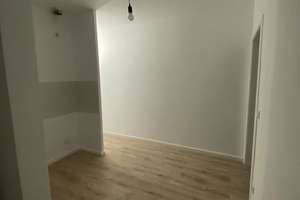 energetisch saniertes Haus + renovierte - 2 Zimmer KDB-Balkon - moderner Altbaucharme! – Stahlstraße 34, 40227 Oberbilk, Düsseldorf – Vorschaubild 2