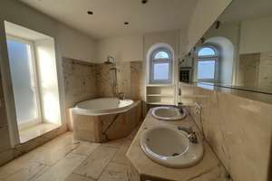 Luxury 3- to 4-bedroom penthouse apartment in a historic villa without an elevator – Die vollständige Adresse der Immobilie erhältst du vom Anbieter., 65193 Nordost, Wiesbaden – Vorschaubild 33
