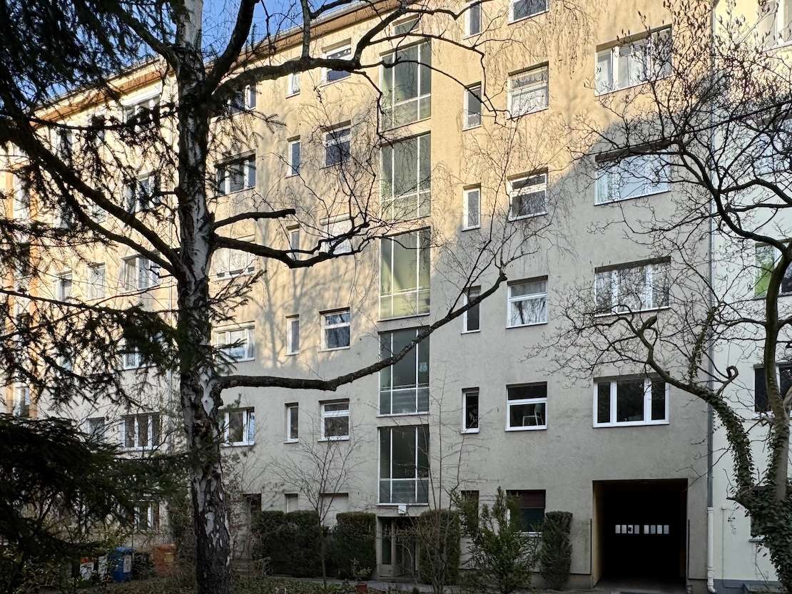 2-Zimmer-Eigentumswohnung bezugsfrei kaufen in Berlin-Moabit im Arminiuskiez, 53 m², sonnige Loggia, Berlin – Bild 2