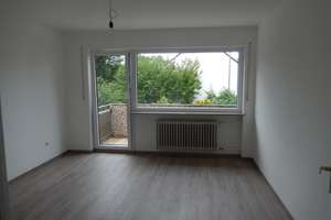 Freundliches Reihenhaus mit gepflegtem Grundstück mit Garage im Nürnberger Osten – Die vollständige Adresse der Immobilie erhältst du vom Anbieter., 90482 Laufamholz, Nürnberg – Vorschaubild 9