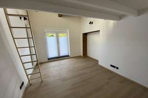 Ein helles Zimmer mit Hochebene im ruhigen Gemeinschaftshaus – Blumenthalstraße 70a, 47058 Duissern, Duisburg – Vorschaubild 4
