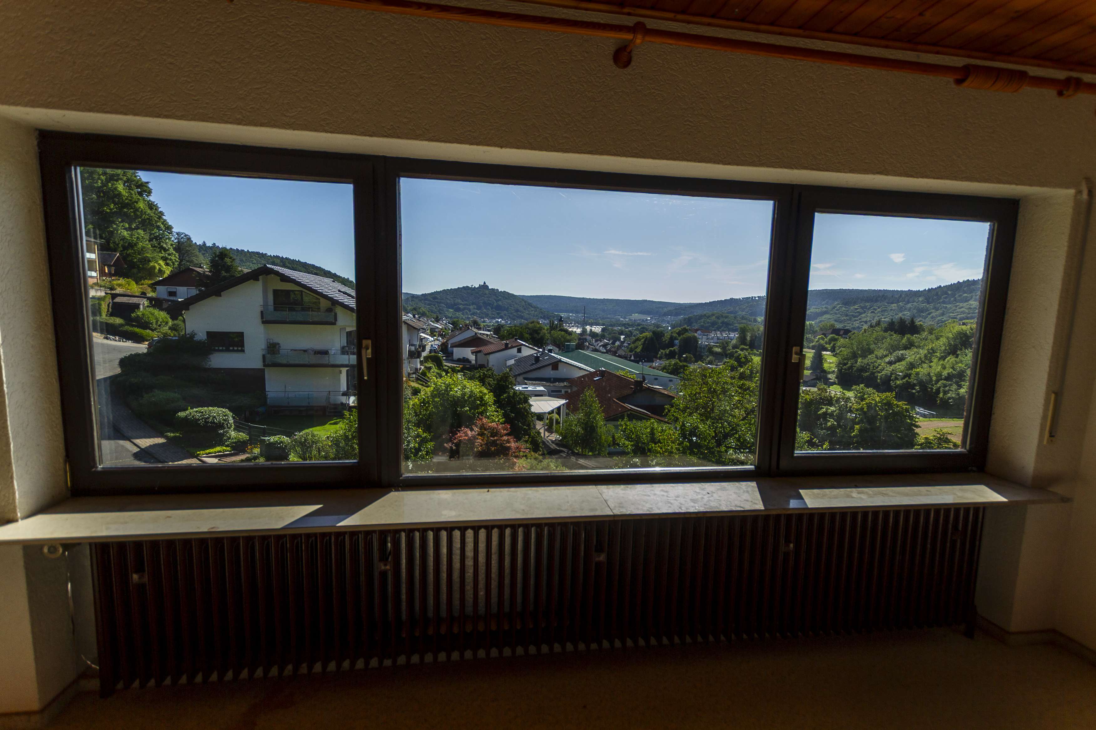 Immobilie in Breuberg - Kapitalanlage mit Aussicht: Drei Wohneinheiten, sofort vermietbar, attraktive Rendite, Sandbach - Bild 2