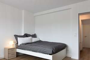 Exklusive, möblierte, sanierte 1 Zimmer Wohnung im Herzen von Heerdt – 40549 Heerdt, Düsseldorf – Vorschaubild 7