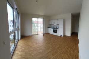 kleines Apt mit Balkon und Einbauküche nahe Bundesplatz