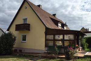 Versteigerung EFH in Ergoldsbach am 16.06.26 wegen Scheidung – Waldstrasse 3, 84061 Ergoldsbach – Vorschaubild 1
