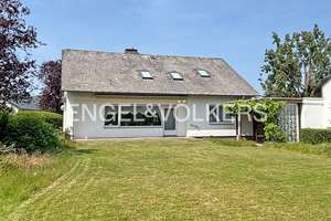 Einfamilienhaus mit großem Garten und Garage in bester Lage – Die vollständige Adresse der Immobilie erhältst du vom Anbieter., 56075 Karthäuserhofgelände, Koblenz – Vorschaubild 1