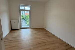 3-Zimmer-Dachgeschosswohnung im gepflegten Altbau | Balkon | Innenstadtlage | WG-geeignet – Heinrichstraße 59, 36037 Fulda – Vorschaubild 4