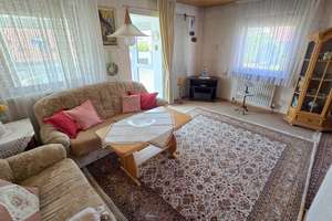 Tolles, freistehendes Einfamilienhaus mit Wintergarten, Terrasse und Garage in Ortsrandlage – Die vollständige Adresse der Immobilie erhältst du vom Anbieter., 71229 Leonberg – Vorschaubild 6