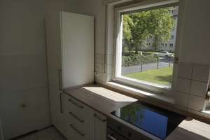 Bezugsfreie  2-Zimmer-Wohnung mit Balkon und neuer EBK – Ostpreußendamm 77b, 12207 Lichterfelde, Berlin – Vorschaubild 14