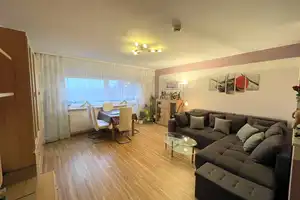 Helle 4-Zimmerwohnung inkl. hochwertiger EBK, Balkon und TG-Stellplatz in Hannover-Hägewiesen! – Hannover – Vorschaubild 2