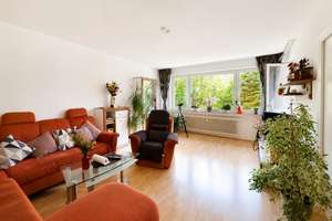 Attraktive 3‑Zimmer‑Wohnung mit Garage & großem Parkgrundstück im begehrten Bielefelder Westen