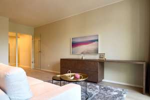 Hochwertig möbliertes Apartment in 5. Etage mit Balkon – Kuhmühl 4, 22087 Hohenfelde, Hamburg – Vorschaubild 5