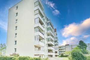 Großzügige 4-Zimmer-Wohnung mit Balkon und viel Potenzial – Ideal für Familien mit Kindern ! – Die vollständige Adresse der Immobilie erhältst du vom Anbieter., 31303 Burgdorf – Vorschaubild 1