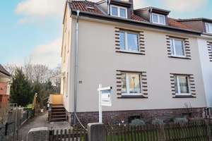Provisionsfrei! Mehrfamilienhaus mit 3 Wohnungen – An der Beeke 22, 29223 Celle – Vorschaubild 1