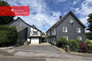 Leben auf dem eigenen Hof! Wohnhaus mit Scheune, Einliegerwohnung und großem Grundstück! – Die vollständige Adresse der Immobilie erhältst du vom Anbieter., 51674 Wiehl – Vorschaubild 1