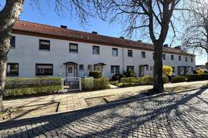 Attraktive Gelegenheit in Wolfen: Reihenmittelhaus mit gepflegtem Garten, Terrasse & Ausbaureserve – Reudener Straße 25a, 6766 Bitterfeld-Wolfen – Vorschaubild 44