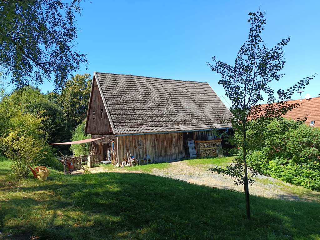 Immobilie in Sebnitz - 4000 m² Grundstück & Baugenehmigung für Wohnhaus + Nebengebäude - Bild 1