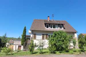 In TRAUMLAGE modernisiertes Einfamilienhaus mit EBK in Metzingen – Reutlingen (Kreis) – Vorschaubild 1