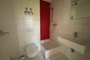 In Uninähe *  Saniert & möbliert * 1-Zi.-Appartement * Sofort bezugsfertig !!!  *  – Uhlandstraße 39, 1069 Südvorstadt-Ost, Dresden – Vorschaubild 2