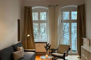 Spacious 2-Room Apartment with Terrace and Modern Amenities – Die vollständige Adresse der Immobilie erhältst du vom Anbieter., 10247 Friedrichshain, Berlin – Vorschaubild 1