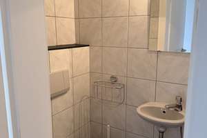 Einziehen und wohlfühlen - 105 qm mit Balkon, Garage und neuer Küche und neuen Bädern – Tunnelstraße 5, 42283 Barmen, Wuppertal – Vorschaubild 4