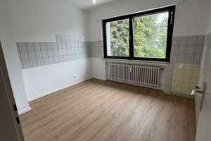 ALBERT WOLTER 1919 IVD! Köln-Lövenich, frisch renovierte 3 Zimmerwohnung mit großer Loggia – Die vollständige Adresse der Immobilie erhältst du vom Anbieter., 50859 Lövenich, Köln – Vorschaubild 14