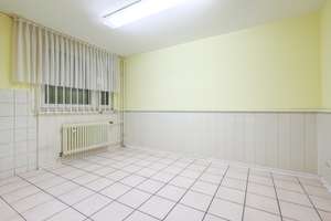Für Immobilienfüchse! Gebäudeensemble bestehend aus 2 Wohn- und Geschäftshäusern in prominenter Lage – Die vollständige Adresse der Immobilie erhältst du vom Anbieter., 53340 Meckenheim – Vorschaubild 21