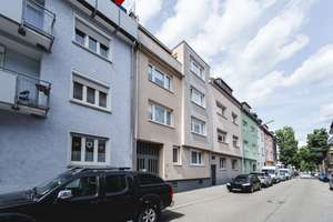 Sanierte Kapitalanlage mit vier Wohneinheiten und drei Garagen! – Die vollständige Adresse der Immobilie erhältst du vom Anbieter., 75175 Oststadt, Pforzheim – Vorschaubild 2