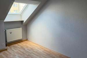 3-ZKB Dachgeschosswohnung mit Garage in Mannheim-Rheinau – gute Anbindung, WG geeignet – Die vollständige Adresse der Immobilie erhältst du vom Anbieter., 68219 Rheinau, Mannheim – Vorschaubild 9