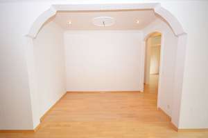 Großzügige Wohnung mit Loggia und Tiefgaragenstellplatz in Lövenich (bezugsfrei) – Die vollständige Adresse der Immobilie erhältst du vom Anbieter., 50859 Lövenich, Köln – Vorschaubild 7