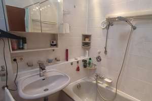 Moderne 3-Zi-DG-Wohnung mit Fußb.-Hzg.+ Hobbyraum München Alt-Solln, E-Effzkl. A! in kl. 3 FamHaus  – Halbreiterstraße 21a, 81479 Solln, München – Vorschaubild 16