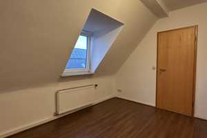 2 Zimmer Dachgeschosswohnung in ruhiger Lage! – Wangeroogestr. 49, 40468 Düsseldorf – Vorschaubild 4