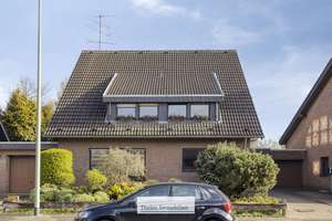 Geräumiges Ein-oder Zweifamilienhaus in bester Lage – Die vollständige Adresse der Immobilie erhältst du vom Anbieter., 47239 Rumeln-Kaldenhausen, Duisburg – Vorschaubild 2