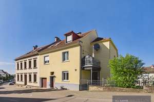 1–2 Familienhaus mit 2 Eingängen, Balkon & flexibler Nutzung in Bischmisheim