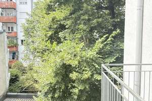 Einzigartige Altbauwohnung in saniertem Denkmalaltbau in Toplage. – Die vollständige Adresse der Immobilie erhältst du vom Anbieter., 80798 Neuschwabing, München – Vorschaubild 11