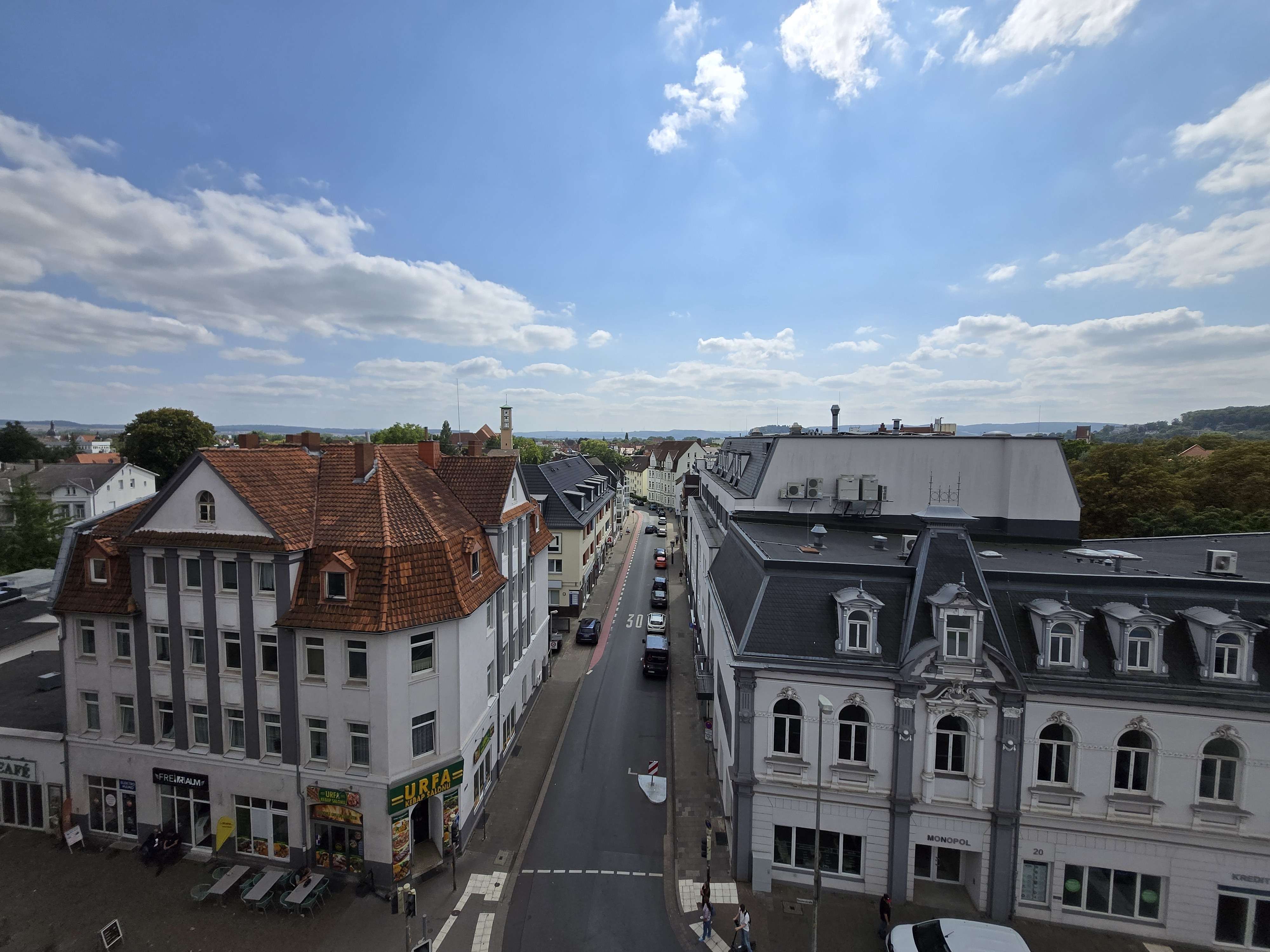 Charmante 4-Zimmer-Wohnung im Denkmal: Atemberaubender Ausblick und elegantes Ambiente warten auf Si, Hameln Pyrmont Kreis – Bild 1