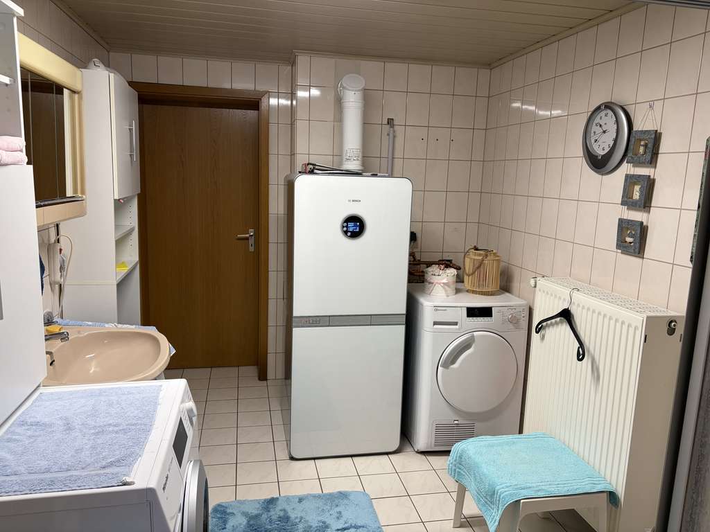 Immobilie in Haßloch - Brunnengasse: Vorderhaus vermietet, Hinterhaus mit Wohnrecht – Kapitalanlage mit großem Garten - Bild 2