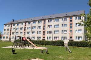 3-Raum Wohnung gesucht? Hier werden Sie sich wohlfühlen! – Dr.-Wilhelm-Külz-Straße 15, 7950 Zeulenroda-Triebes – Vorschaubild 1