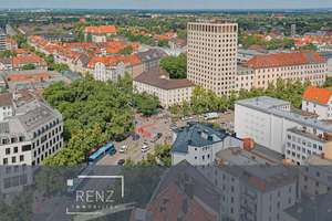 NEUHAUSEN  //  GALERIE-DACHGESCHOßWOHNUNG  //  6m RAUMHÖHE IM WOHNBEREICH