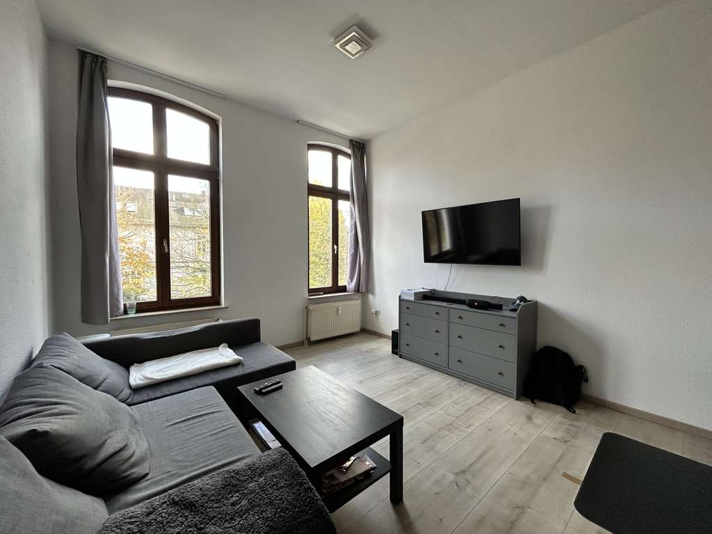 Immobilie in Brake - Attraktives Wohnungspaket – Zwei gepflegte 2-Zimmer-Wohnungen inklusive zwei Garagen - Bild 1