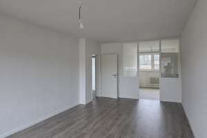 Sanierte 2 Zimmer Wohnung mit Balkon – Sievekingstraße 1, 58099 Boele, Hagen – Vorschaubild 3