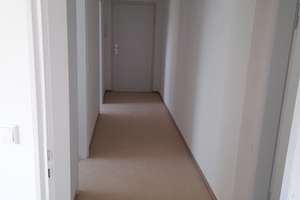 Modernes Wohnen in Burgnähe mit neuem Bad und Balkon! – Rollnerstr. 51, 90408 Uhlandstraße, Nürnberg – Vorschaubild 2