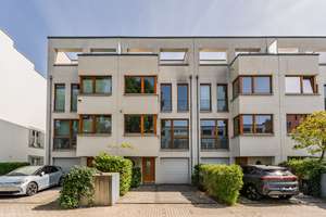 Stilvolles Townhouse nahe Uferpromenade mit Dachterrassen und durchdachtem Grundriss – Die vollständige Adresse der Immobilie erhältst du vom Anbieter., 10317 Rummelsburg, Berlin – Vorschaubild 49