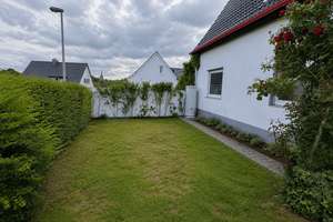 Provisionsfreie Doppelhaushälfte in natürlicher, gewachsener Wohnlage in Lützenkirchen – 51381 Lützenkirchen, Leverkusen – Vorschaubild 2
