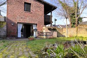 Haus mit Historie und 
2 Wohneinheiten, Garten & Garage. – Die vollständige Adresse der Immobilie erhältst du vom Anbieter., 40668 Meerbusch – Vorschaubild 3