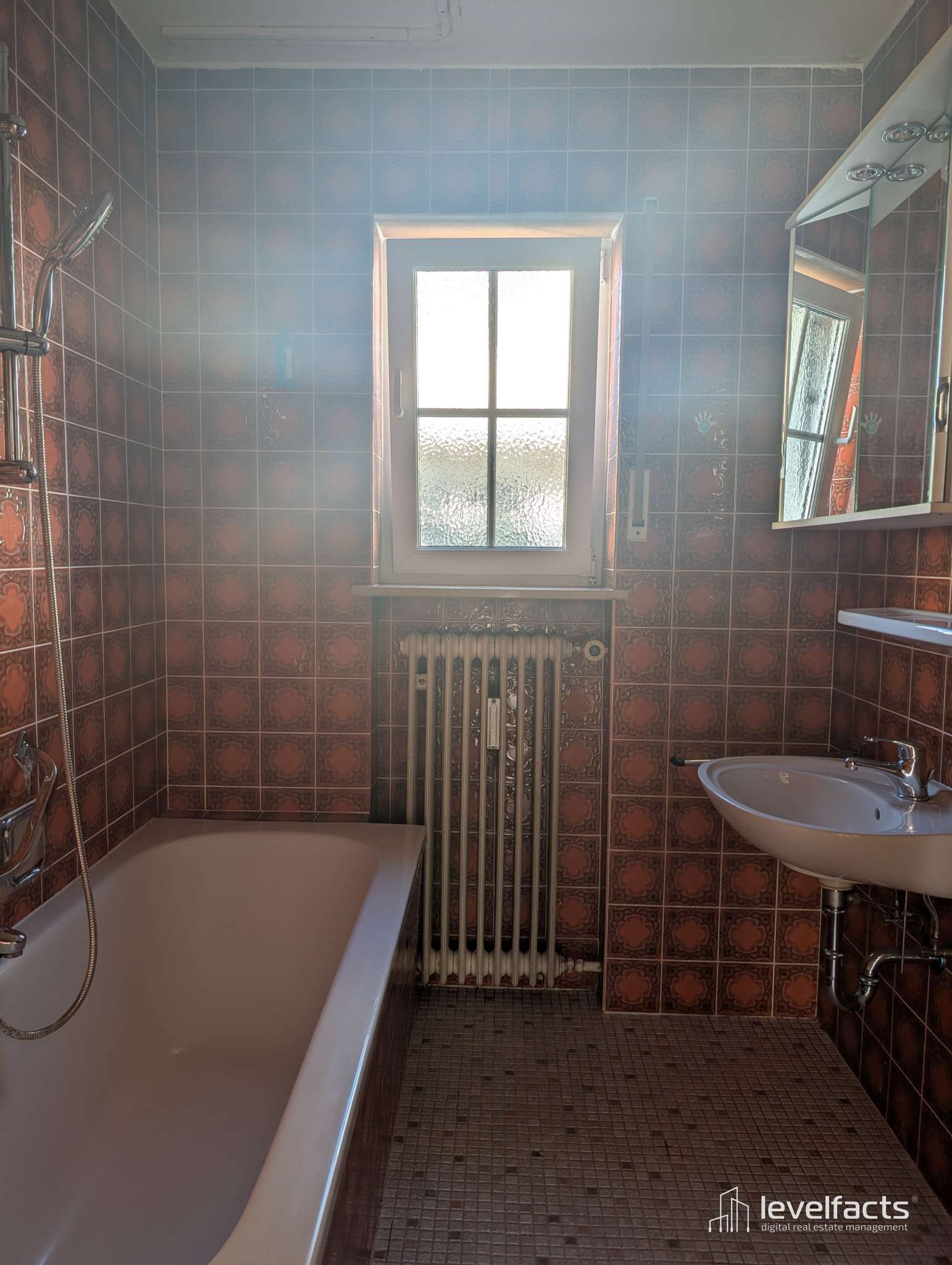 Immobilie in Beilngries - Attraktive Kapitalanlage: 2-Familienhaus mit Ausbaupotenzial in Beilngries-Irfersdorf - Bild 3