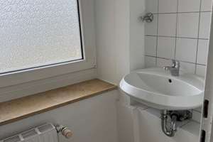 3-Zimmer-Erdgeschoss-Altbauwohnung in Kiel-Gaarden – Wikingerstraße 10, 24143 Gaarden-Ost, Kiel – Vorschaubild 10